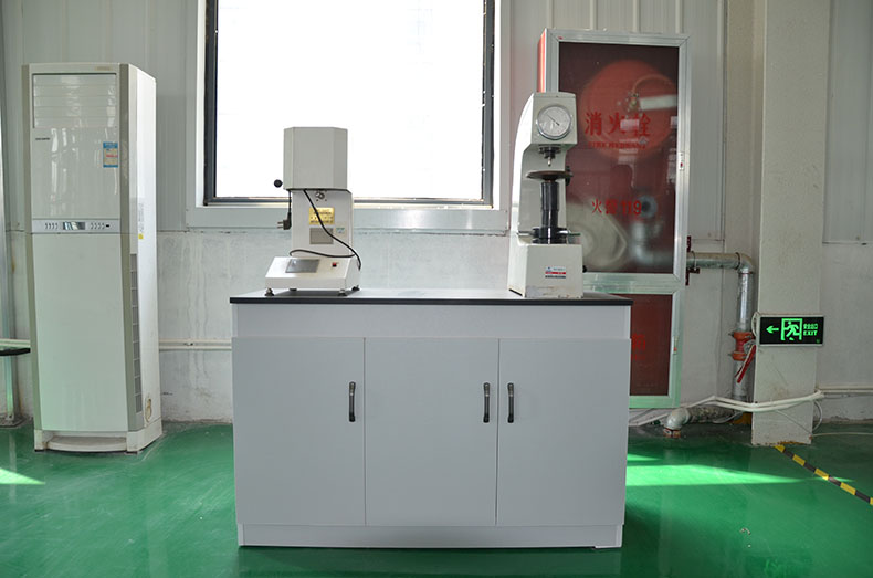 實(shí)驗(yàn)室設(shè)備